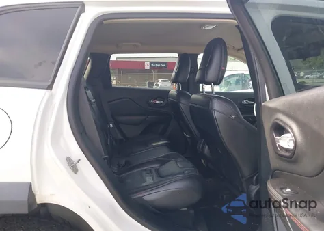 2014 Jeep Cherokee Trailhawk из США, поврежденный, VIN 1C4PJMBS8EW244453